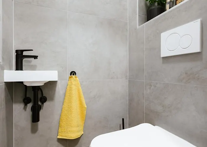 Luxury Musicians In By Metro Vysehrad Apartament