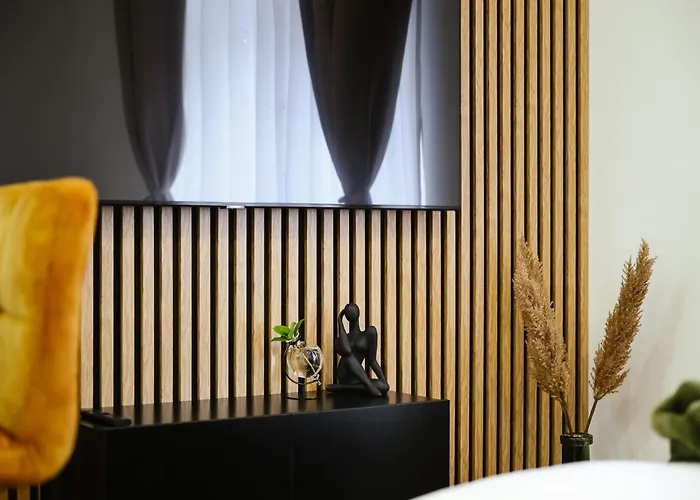 Luxury Musicians In By Metro Vysehrad Apartament